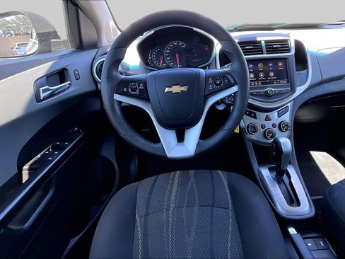 Used 2020 Chevrolet Sonic LT FWD image 5