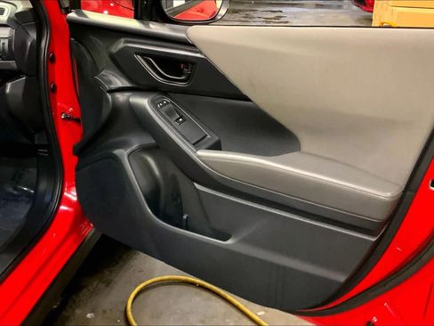 Used 2025 Subaru Crosstrek 2.0i Premium image 22