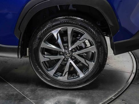Certified 2024 Toyota Corolla Cross XLE FWD image 10