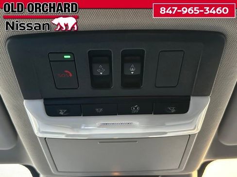 Used 2025 Nissan Rogue SL w/ SL Premium Package AWD/4WD image 17