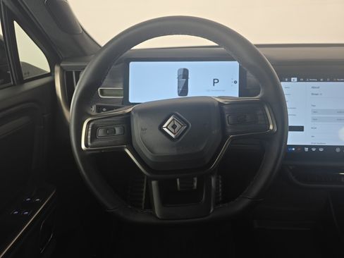 Used 2024 Rivian R1S Adventure AWD/4WD image 28