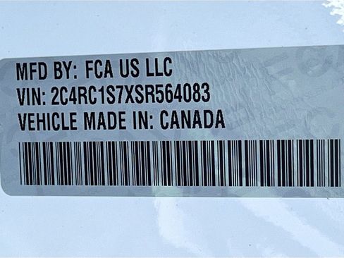 New 2025 Chrysler Pacifica Select image 50