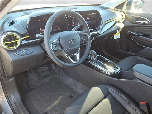 New 2026 Chevrolet Trax ACTIV w/ Driver Confidence Package image 3