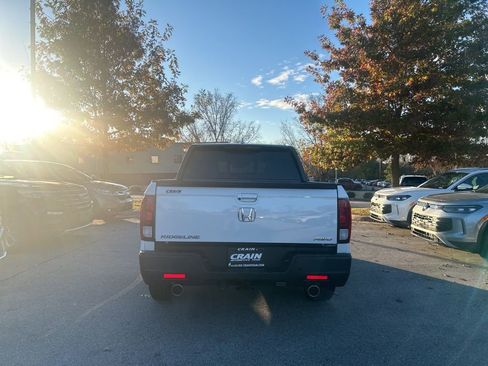 Used 2023 Honda Ridgeline Black Edition image 4