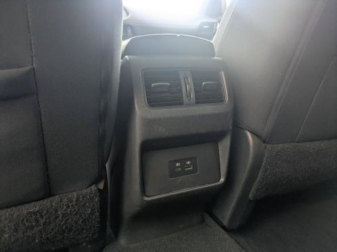 Used 2021 Nissan Rogue SV FWD image 14