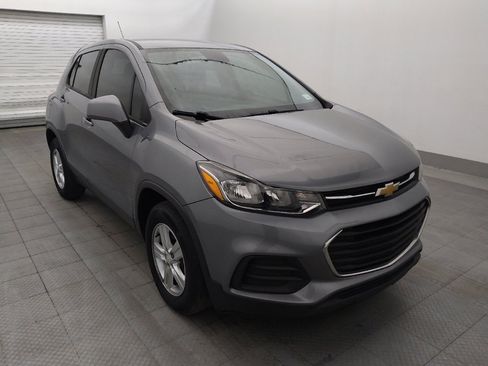 Used 2020 Chevrolet Trax LS FWD image 13
