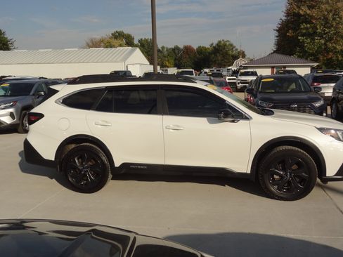 Used 2021 Subaru Outback Onyx Edition XT image 4