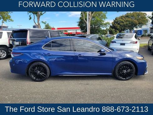 Used 2023 Toyota Camry XSE FWD image 7