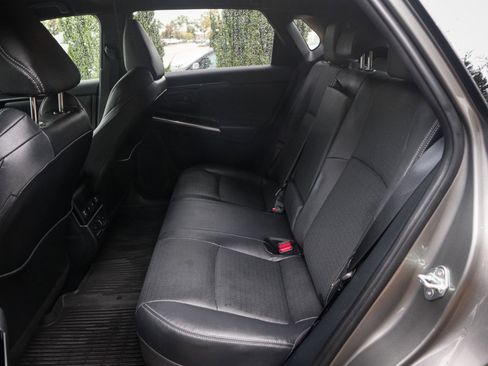 Used 2023 Subaru Solterra AWD image 29