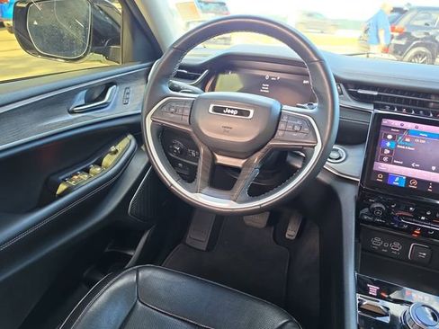 Used 2022 Jeep Grand Cherokee L Limited w/ Luxury Tech Group II AWD/4WD image 10