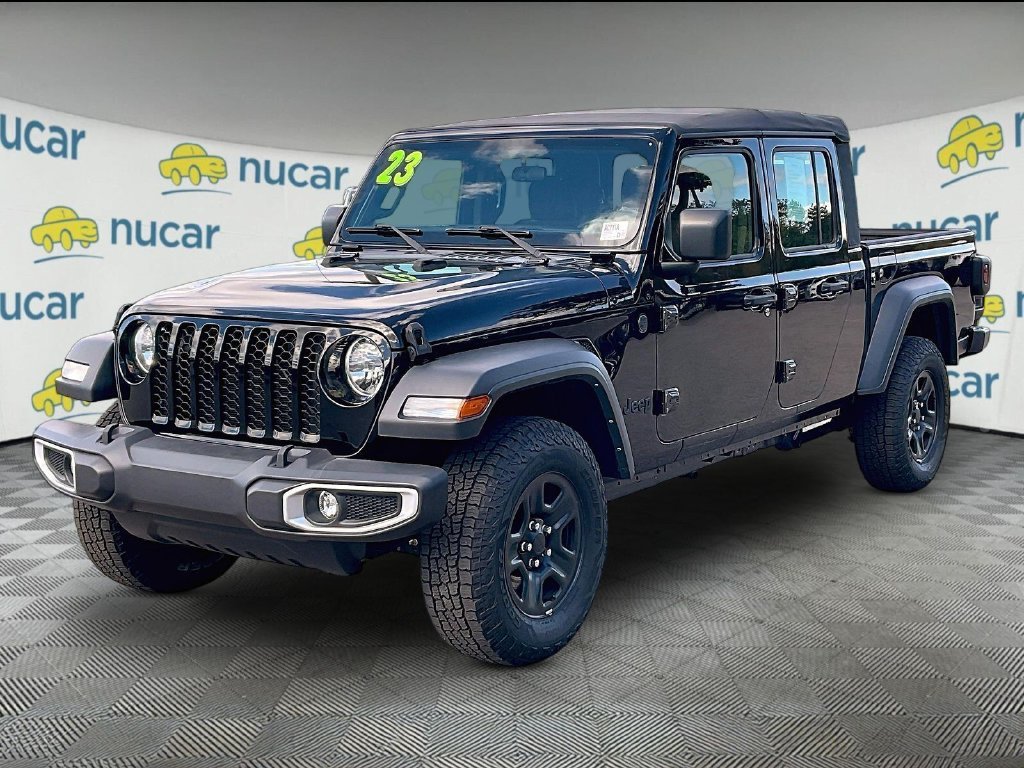 Used 2023 Jeep Gladiator Sport AWD/4WD image 3