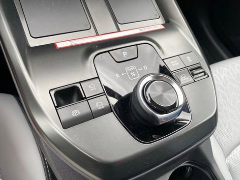 New 2026 Subaru Solterra w/ Limited Package AWD/4WD image 17