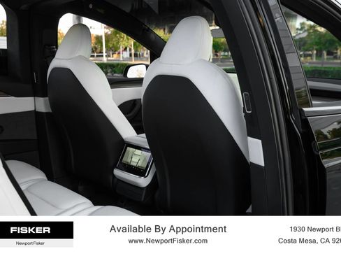 Used 2022 Tesla Model X AWD/4WD image 30