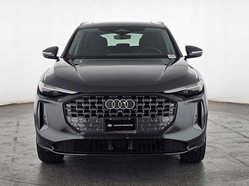 Used 2025 Audi Q5 Premium Plus w/ Premium Plus AWD/4WD image 8