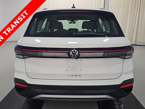 Used 2025 Volkswagen Taos S FWD image 5