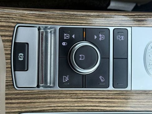 Used 2018 Land Rover Range Rover Long Wheelbase Supercharged AWD/4WD image 36