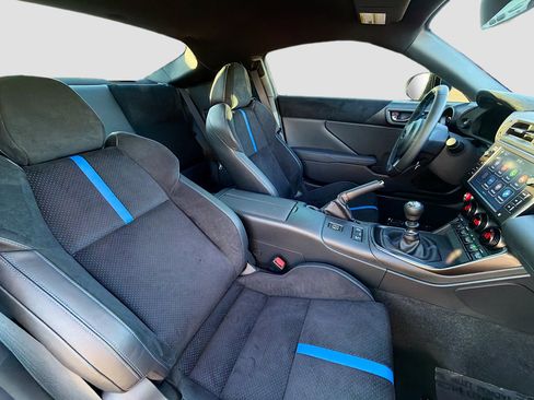 Used 2025 Subaru BRZ tS image 14