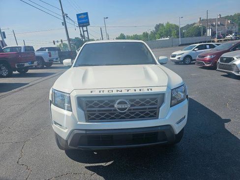 Used 2024 Nissan Frontier SV w/ SV Convenience Package RWD image 30