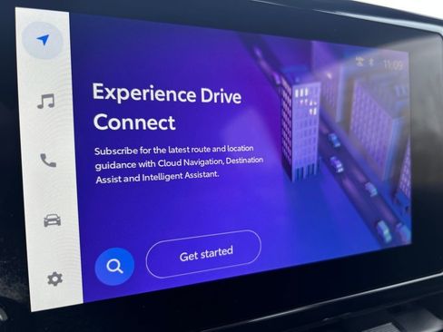 Certified 2025 Toyota Corolla SE image 13