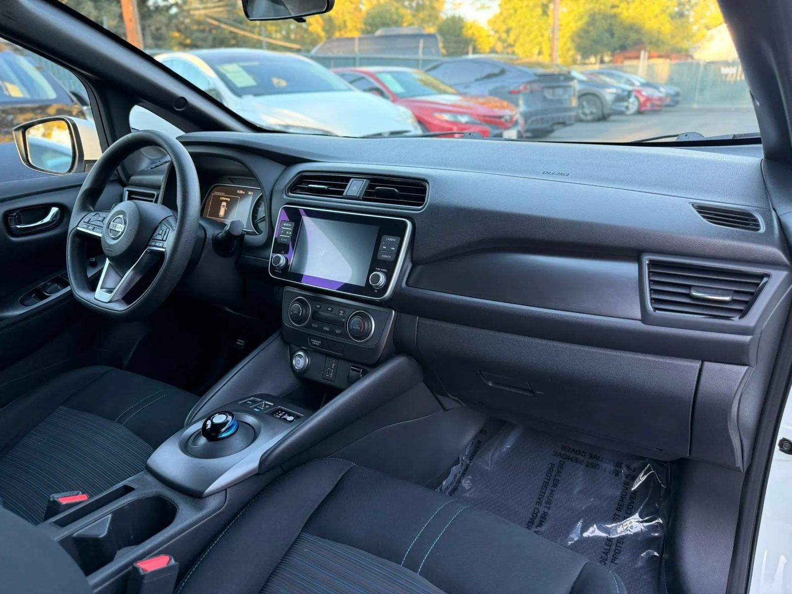 Used 2022 Nissan Leaf S FWD image 14