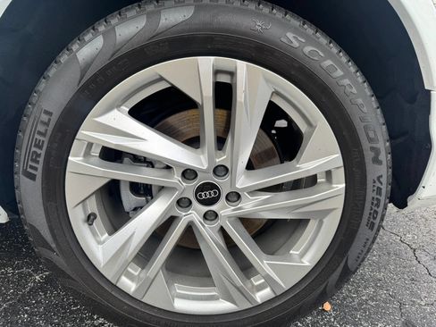 Used 2021 Audi Q7 2.0T Premium Plus w/ Executive Package AWD/4WD image 13