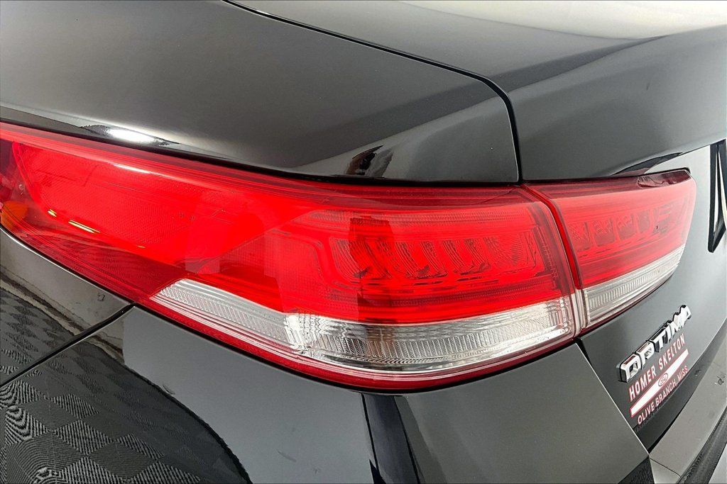 Used 2016 Kia Optima EX FWD image 29