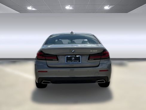 Used 2023 BMW 530i w/ Convenience Package RWD image 10