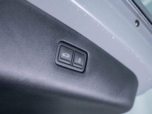 New 2026 Genesis GV70 2.5T Sport Prestige image 9