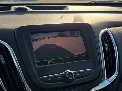Used 2022 Chevrolet Equinox LT FWD image 24