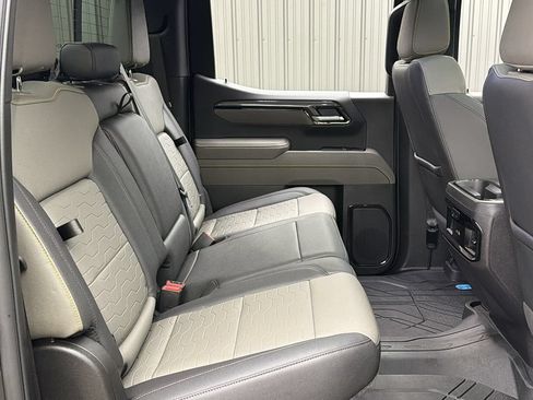 Used 2026 Chevrolet Silverado 1500 ZR2 AWD/4WD image 42