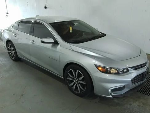 Used 2018 Chevrolet Malibu LT FWD image 3