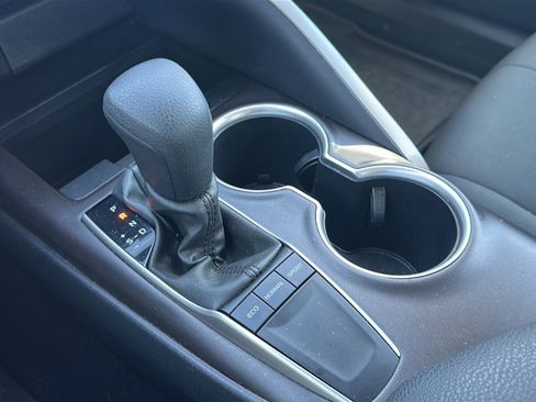 Used 2024 Toyota Camry LE image 33