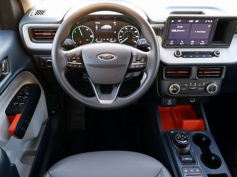 Certified 2024 Ford Maverick XLT image 4