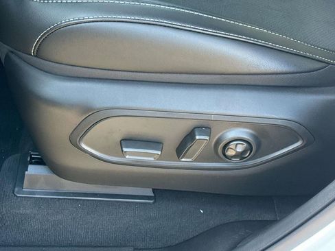 New 2025 Jeep Grand Cherokee Altitude image 22