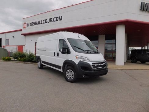 New 2024 RAM ProMaster 2500 w/ Quick Order Package 22G SLT image 1