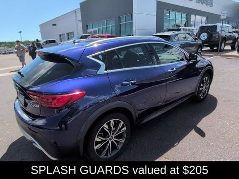 Used 2017 INFINITI QX30 Premium w/ Navigation Package AWD/4WD image 6
