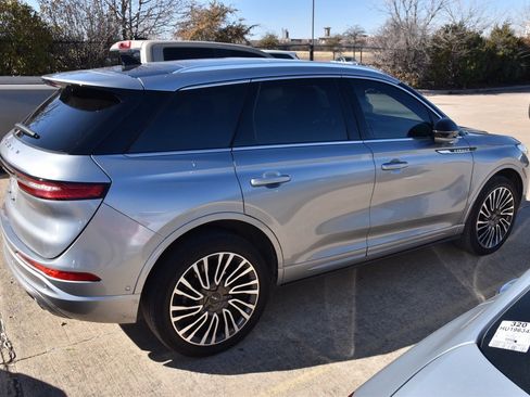 Used 2021 Lincoln Corsair Reserve w/ Equipment Group 201A image 6