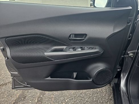 Used 2023 Nissan Kicks S FWD image 11