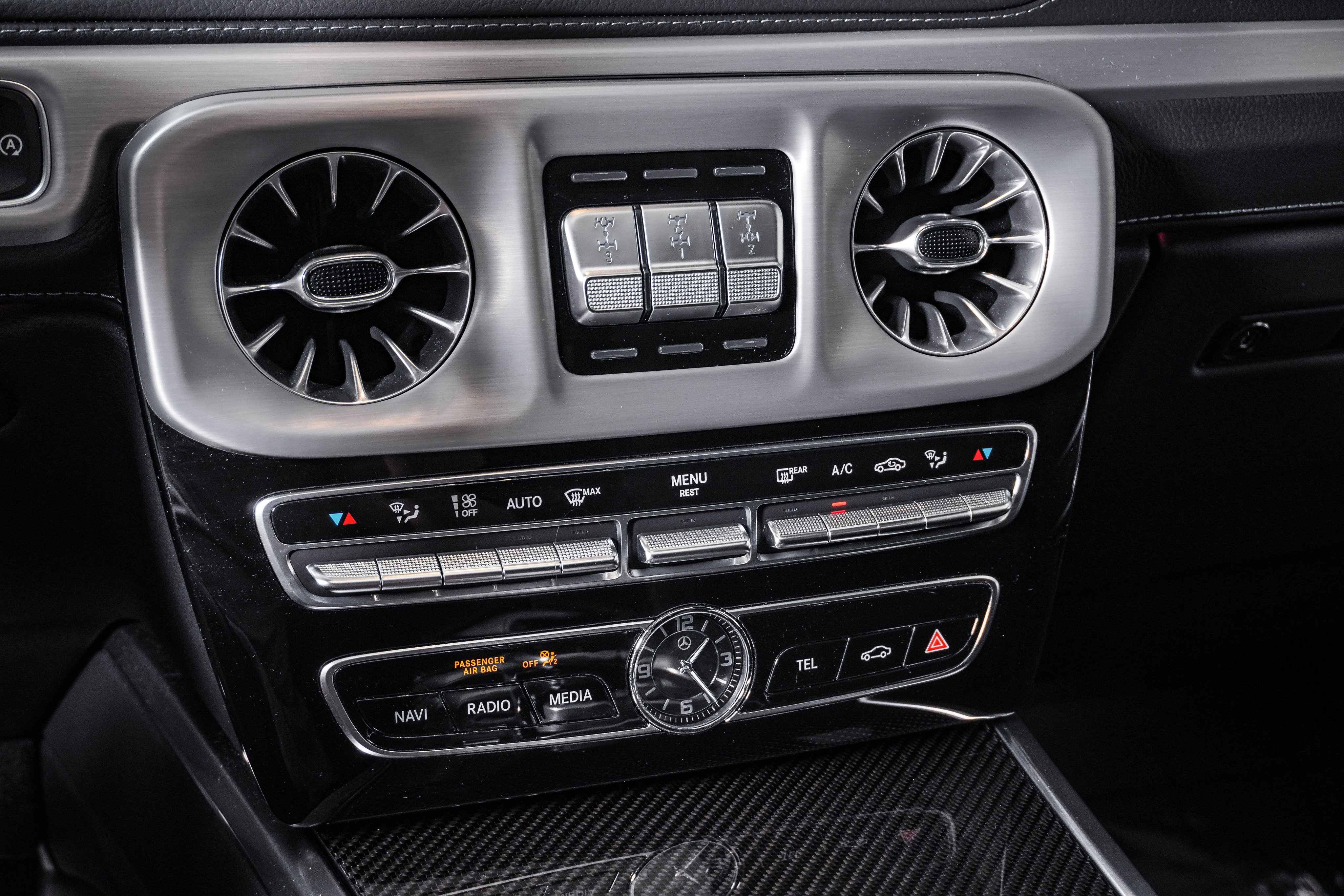 Used 2022 Mercedes-Benz G 550 w/ Exclusive Interior Package image 25