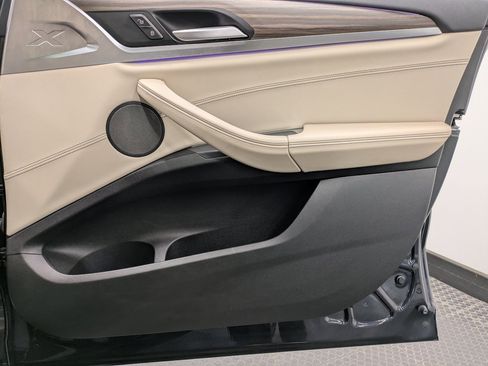 Used 2021 BMW X4 xDrive30i w/ Executive Package image 27