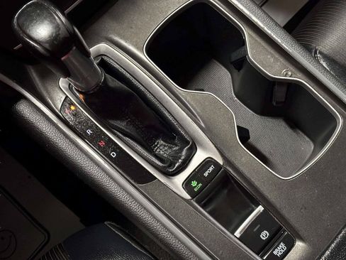 Used 2018 Honda Accord Sport image 33