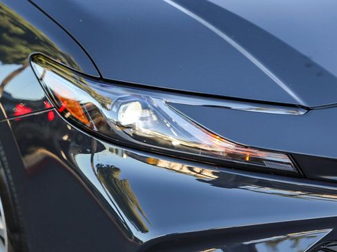 Certified 2025 Toyota Camry LE image 5