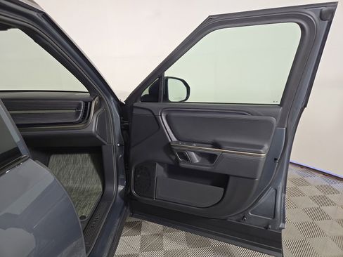 Used 2024 Rivian R1S Adventure image 18