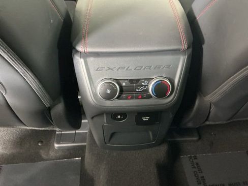 Used 2025 Ford Explorer ST AWD/4WD image 28