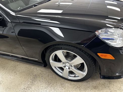 Used 2011 Mercedes-Benz E 350 4MATIC Sedan image 23