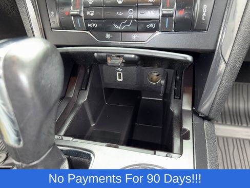 Used 2019 Ford Explorer XLT w/ Equipment Group 202A image 17