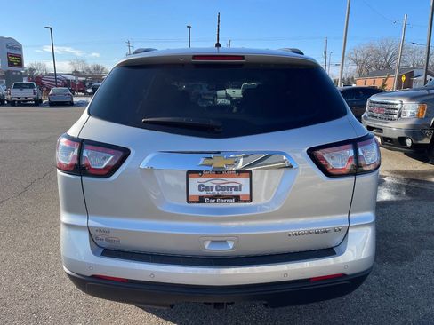 Used 2015 Chevrolet Traverse LT image 4