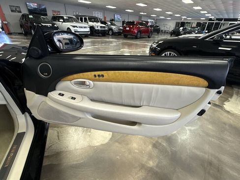 Used 2002 Lexus SC 430 Convertible RWD image 17
