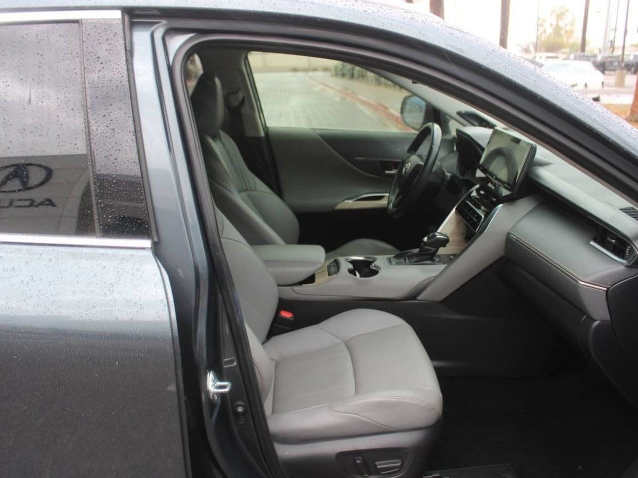 Used 2022 Toyota Venza Limited AWD/4WD image 14