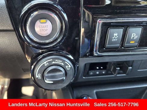 Used 2023 Nissan Titan Platinum Reserve w/ Moonroof Package AWD/4WD image 23